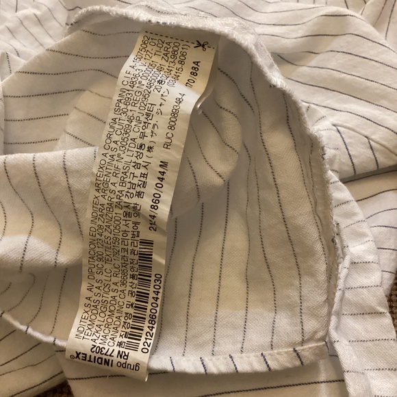 White Zara Blouse with Blue Pin Stripes, Puffed Long Sleeves and Bow on Sholuder - Picture 9 of 9